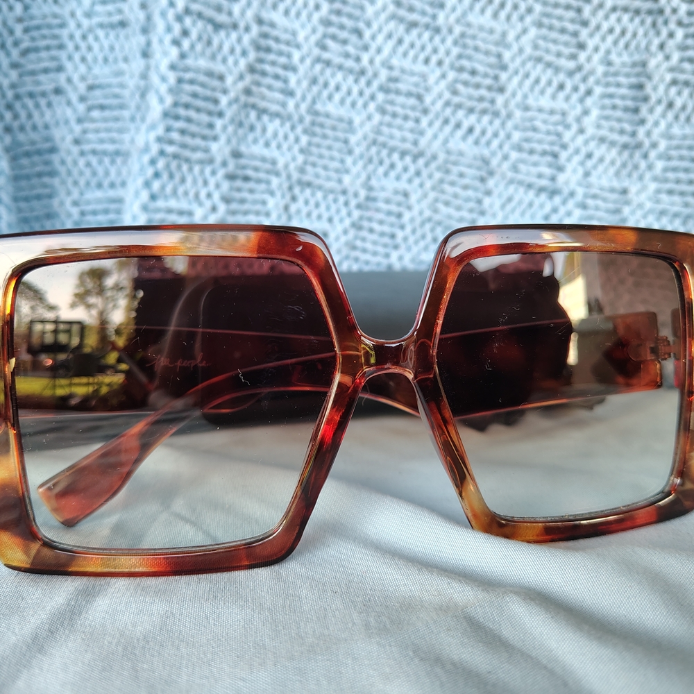 Free People Tortoise Shell Square Sunglasses